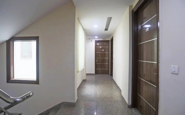 Rampal Palace by OYO Rooms