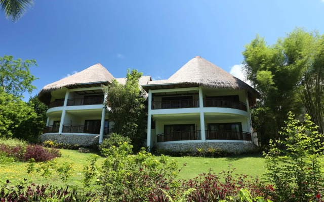 Amun Ini Beach Resort & Spa