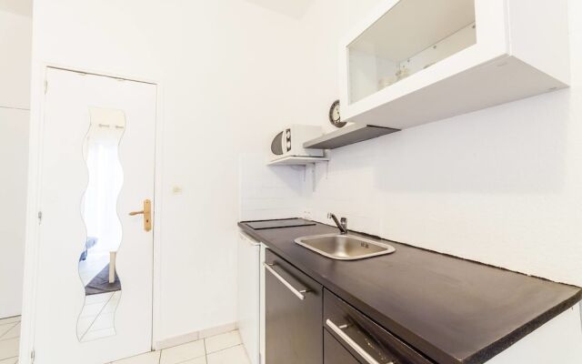 Studio avec cour extérieure