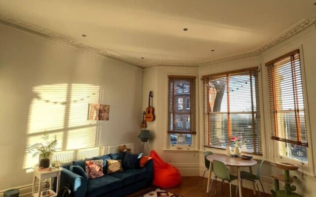 Bright & Stylish 1BD Flat - Brighton