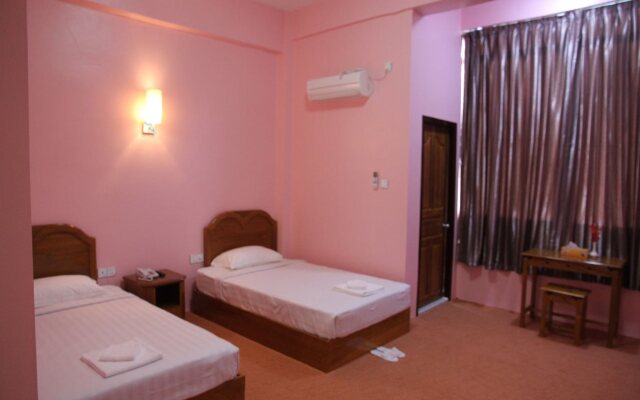 Nan Htike Thu Hotel