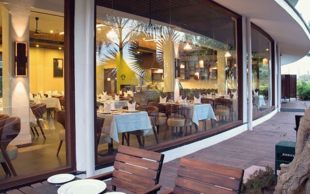 Gulmohar Greens - Golf & Country Club