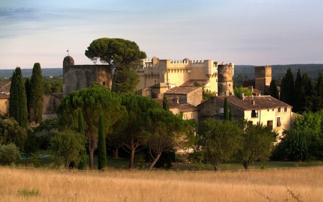 Tour Sarrazine de Montaren