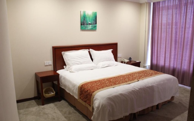 GreenTree Inn Shanghai Hongqiao International Airport Songhong Road Express Hotel – Guest Rooms – Shanghai