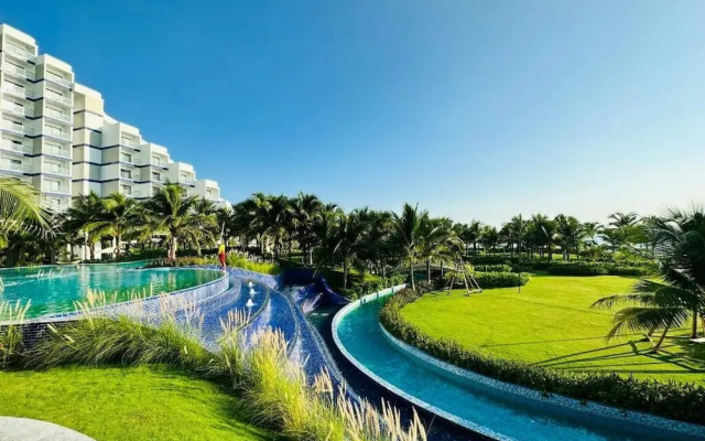 The Western Seaview Cam Ranh Condotel