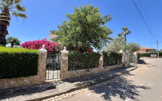 Alvor Traditional Villa by Homing