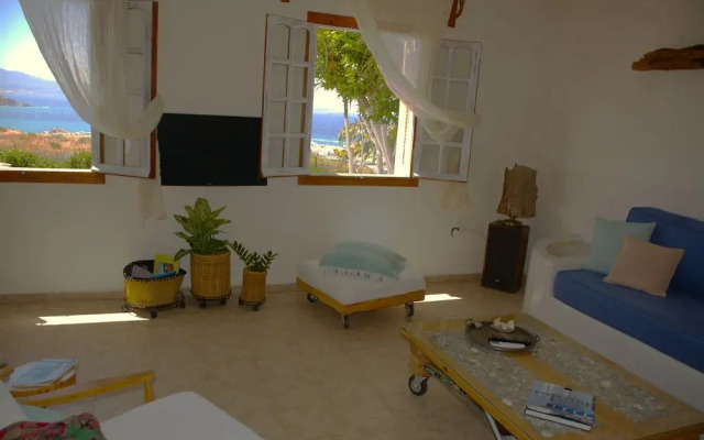 Zephyrus Sunset House
