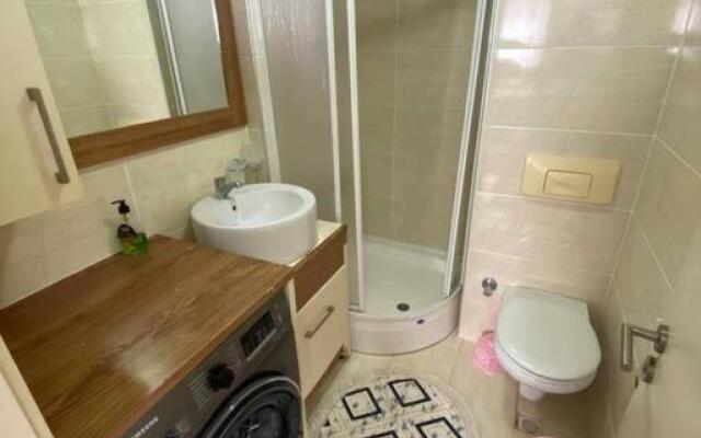 Lovely 3 Bedrooms Luxury APT with pool and Gym