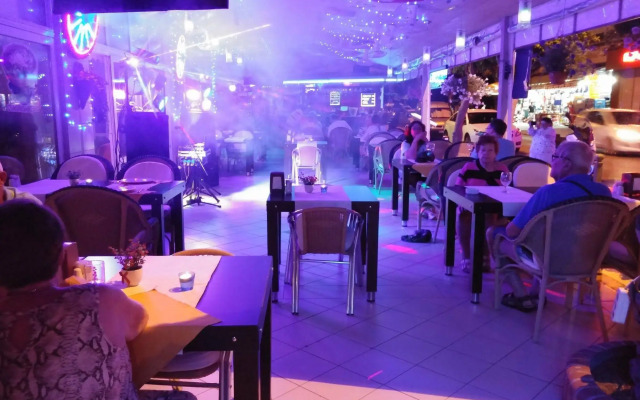 Cleopatra Ada Apart Hotel