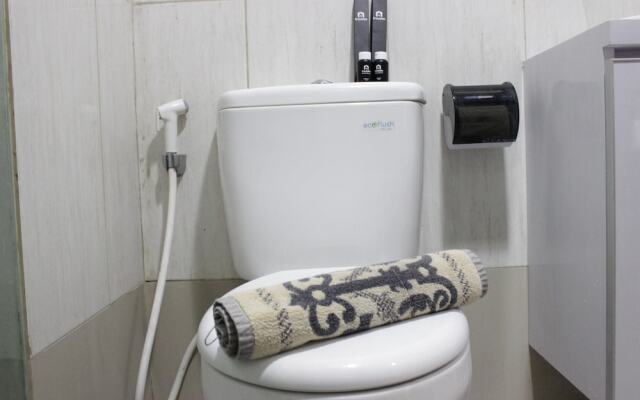 Modern Chic Studio Apartment at Tamansari La Grande near BIP