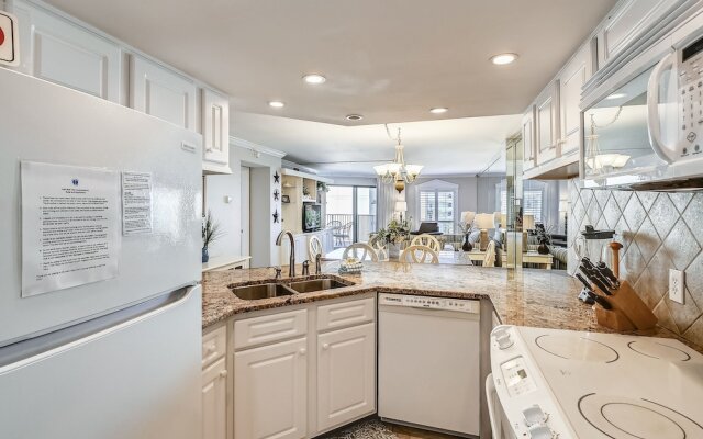 Inlet Reef 516 2 Bedroom Condo by RedAwning