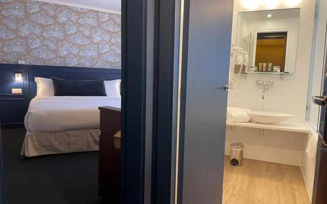 Отель Pullman Paris Tour Eiffel