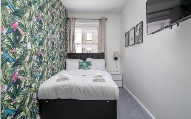 Studio Unit in Chapel Market London