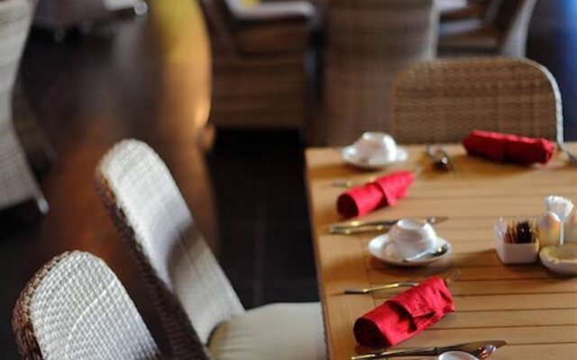 Amaroossa Suite Bali Hotel