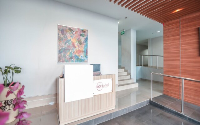 OYO Flagship 755 Appartel Grand Dhika City