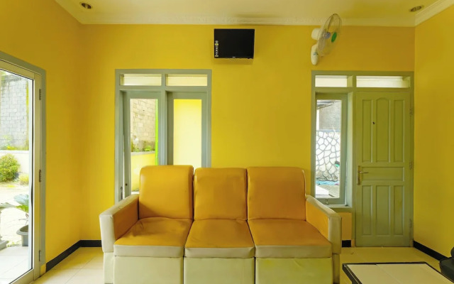 OYO 92483 Hotel Kirana