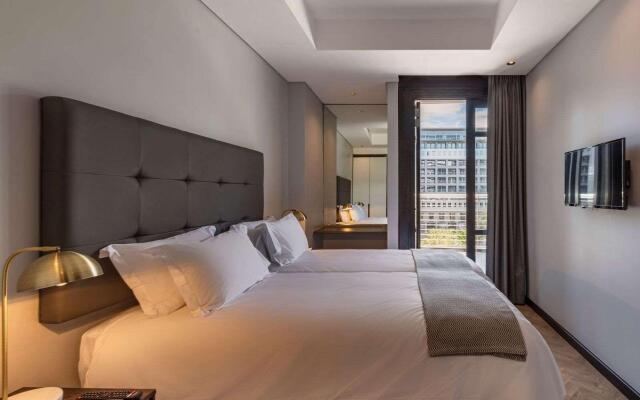 The Onyx Apartment Hotel by NEWMARK