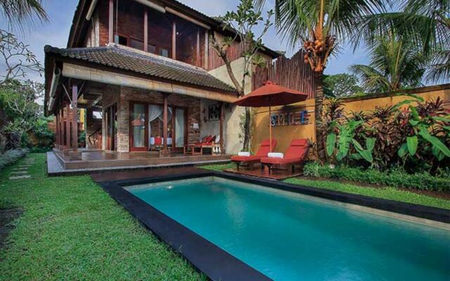 Candy Villa by GenuineHost