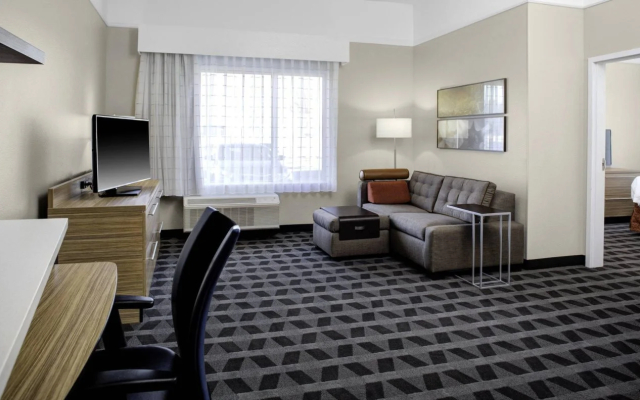 TownePlace Suites by Marriott Albany - Hotel in 奥尔巴尼 - Photo 2