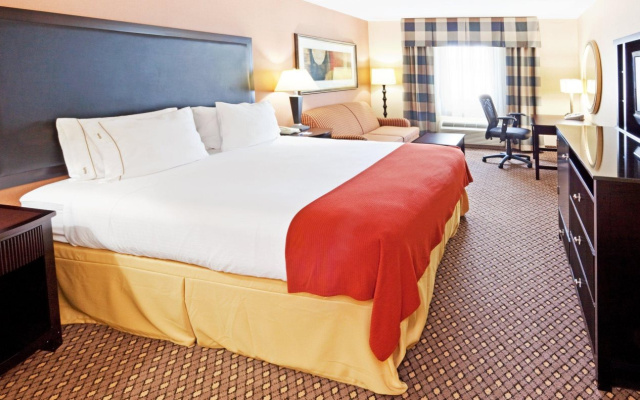 Holiday Inn Express Boston - Saugus by IHG