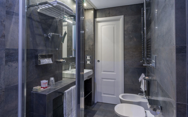 Les Diamants Spanish Steps Suite