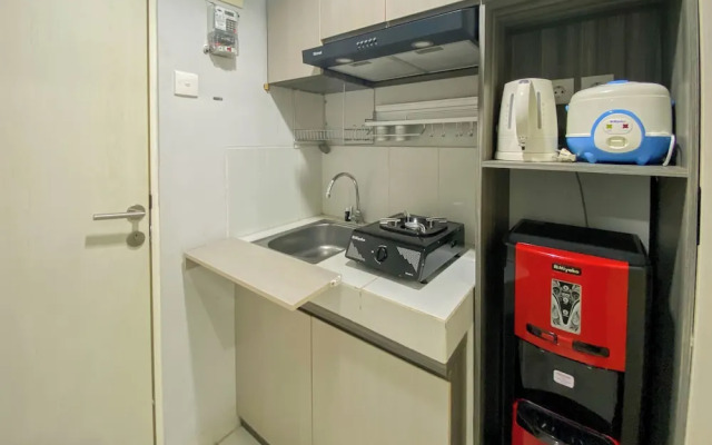 Comfortable 1Br Without Living Room At Amartha View Apartment