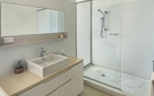 1 Bright Point Apartment 2305