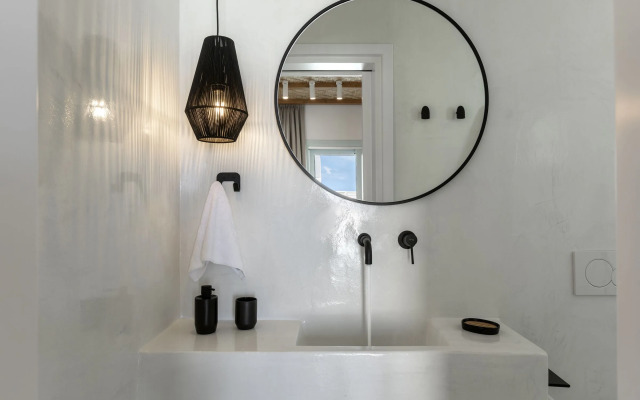 Santo Bloom Luxury Suites