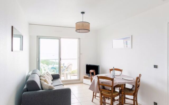 Villa Claire Neurazy 25327