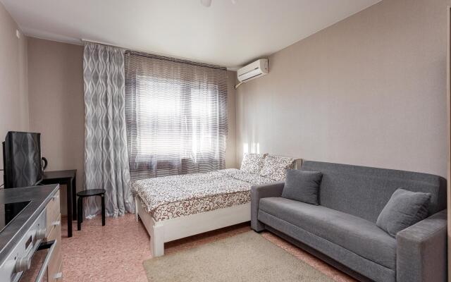 Deivi on Lavochkina street 23