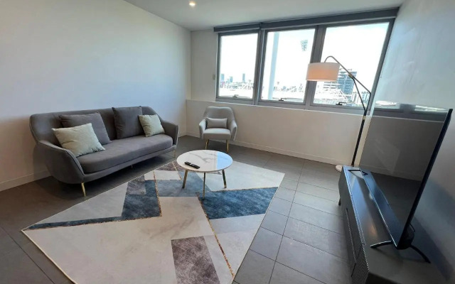 Trafalgar Lane Apartments by CLLIX