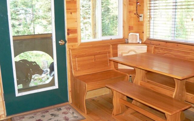 Smoky Bear Ranch Bed & Breakfast & Cabins