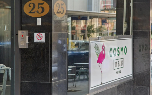 Cosmo on Bank