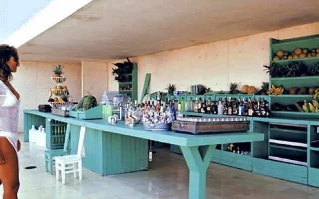 Basico Hotel