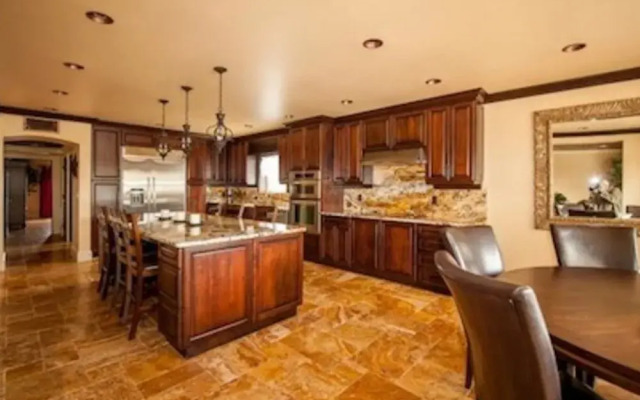 Gulfside Luxury Condo