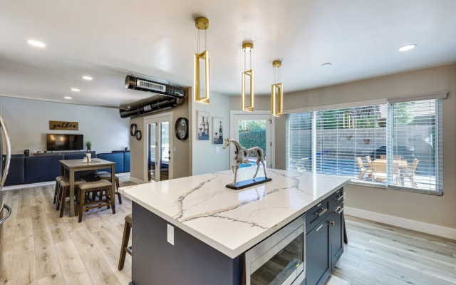 Scottsdale Oasis w/ Pool & Putting Green!