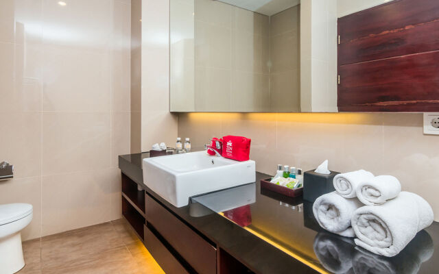 ZEN Premium Seminyak Braban