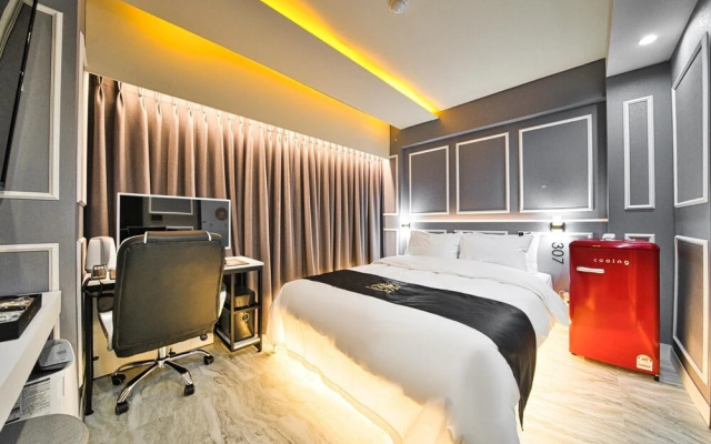 Hotel Raelle in Goyang (Bishop)