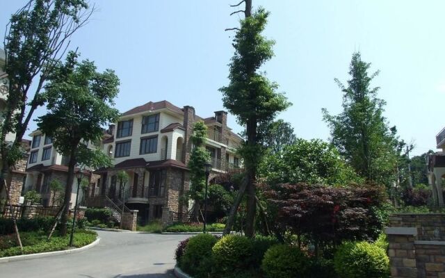 Wulong Fairy Mountain Xuansu Resort Camp