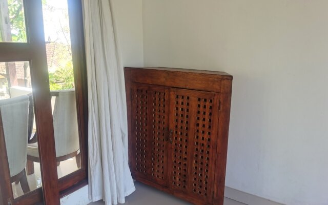 Wawa Wewe Rock Resort