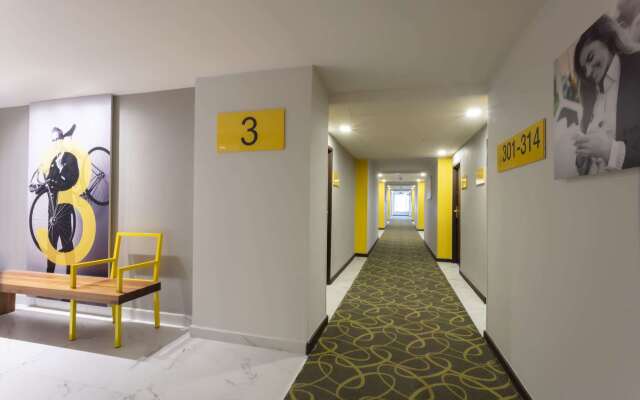 Krystal Urban Monterrey San Jerónimo