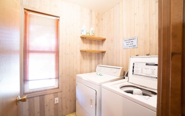 Neskowin Nest 4 Br home by RedAwning