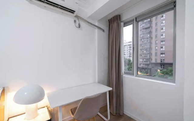 Tyms Elegant 4BR 2BA APT Changning