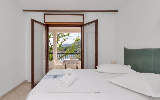 Apartment Rubin Hvar/Pokrivenik 11138