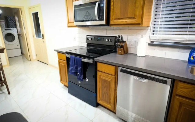 3Bdrm 2.5Bath 4Beds - IAH Arprt Spring