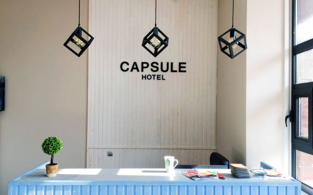 Capsule Hotel