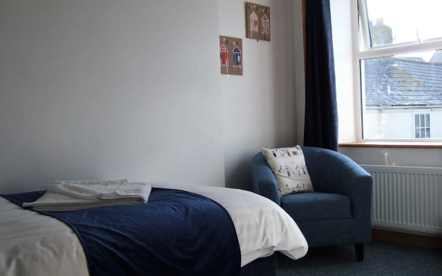 Links Side Guest House