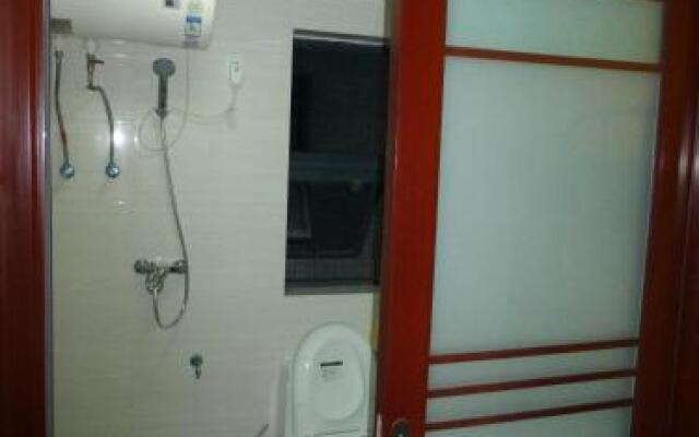 Leshan Seven Days Sunshine Student Apartment