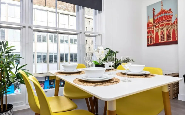 Queens Mile 1 With Free Parking By My Getaways