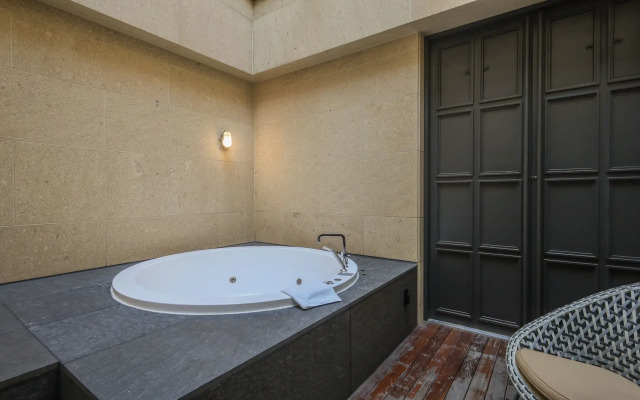 Bundang (Seohyeon) Business Hotel Kind-KYND